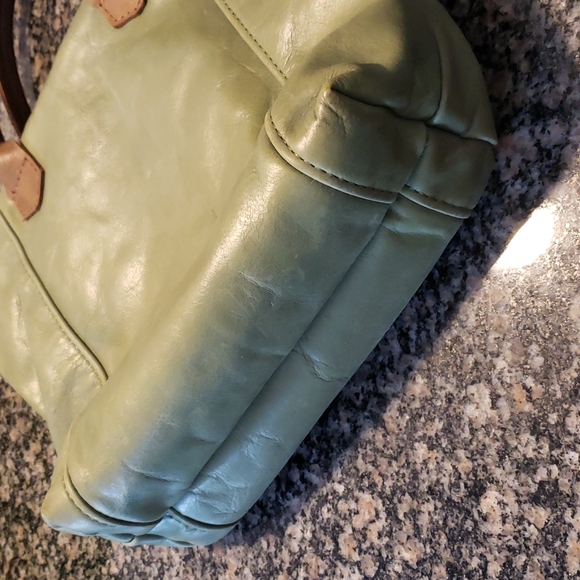 C.A.S. Leather Bag - Picture 7 of 16